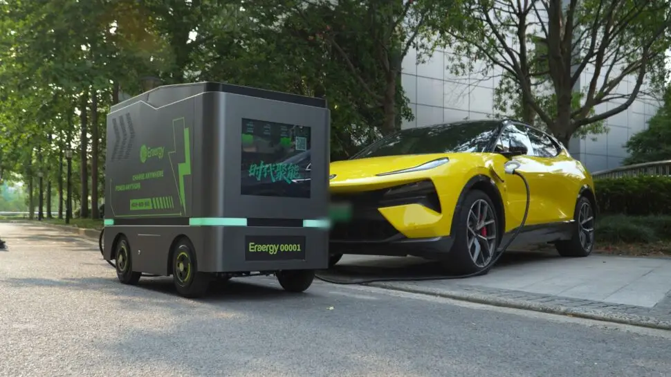 Robôs de recarga para carros elétricos a solução móvel para a falta de infraestrutura (2)