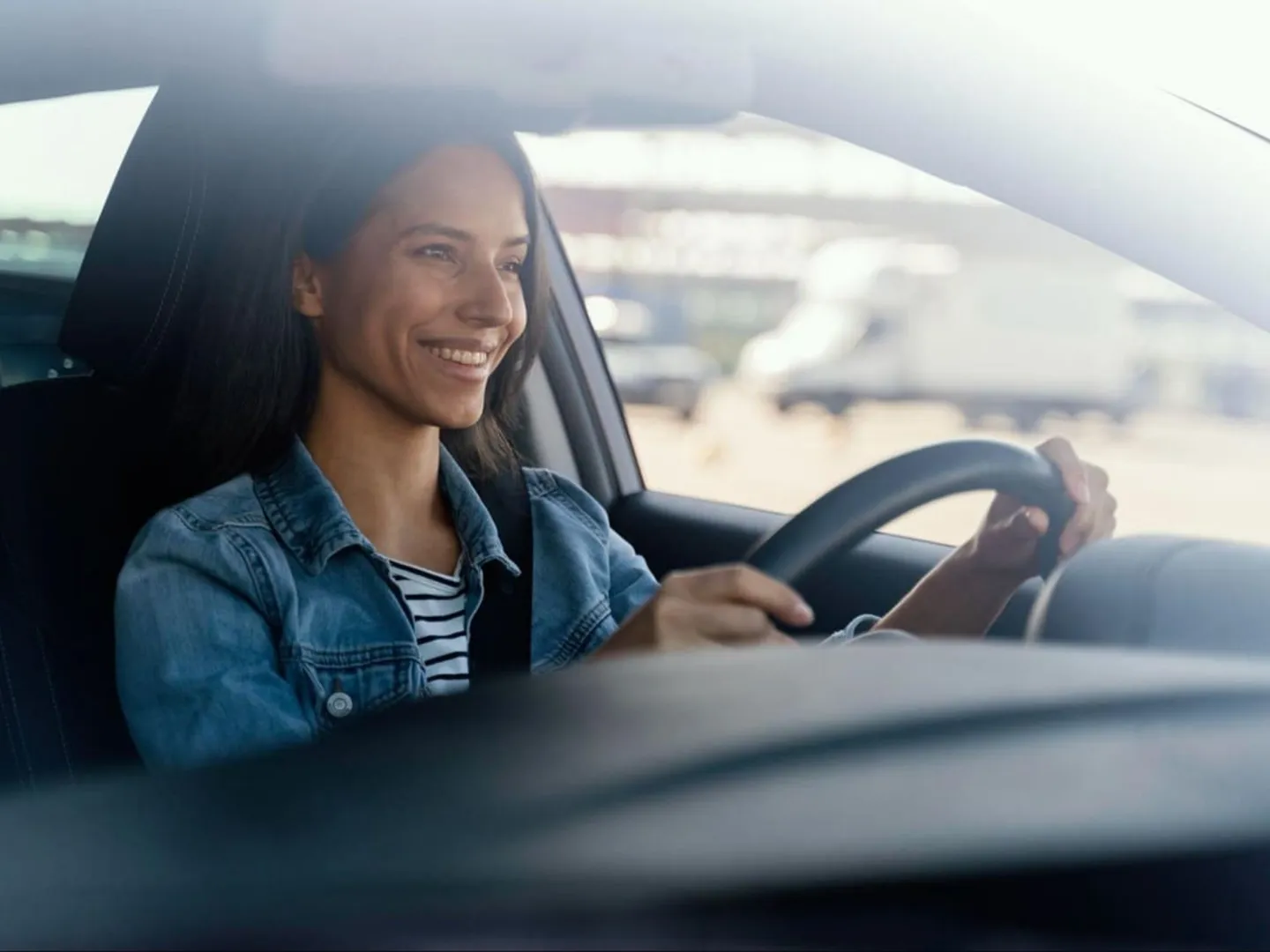 Por que o seguro de carro está mais caro para mulheres em 2026?