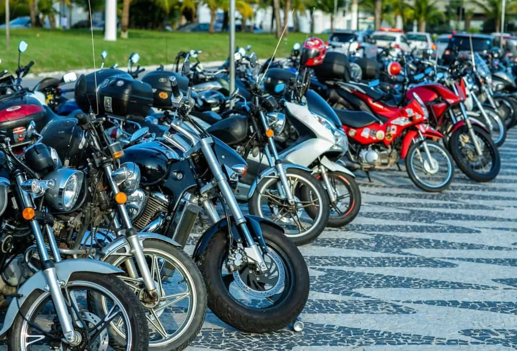Por que poucas motos têm seguro no Brasil