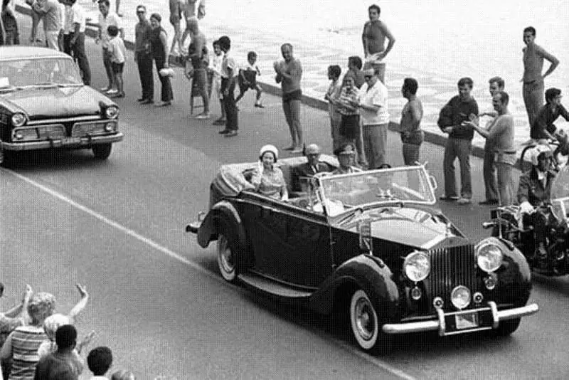 Rolls-Royce Silver Wraith